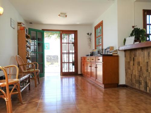 Apartamentos Las Palmeras - image 6