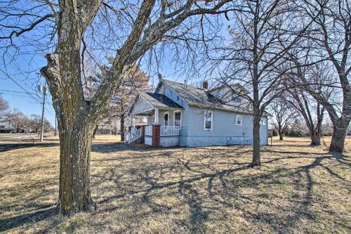 Quiet Family Home - 12 Miles to State Park!