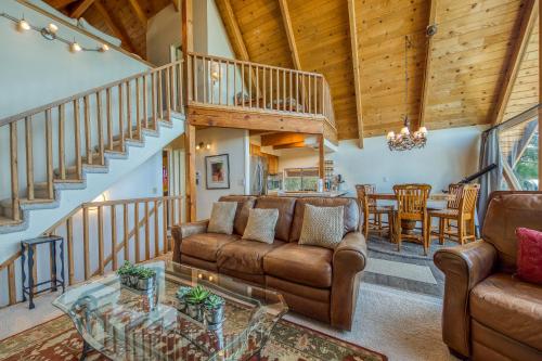 Private Hilltop Retreat - main image