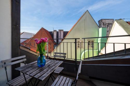 Old Town Square Premium Apartments - image 13