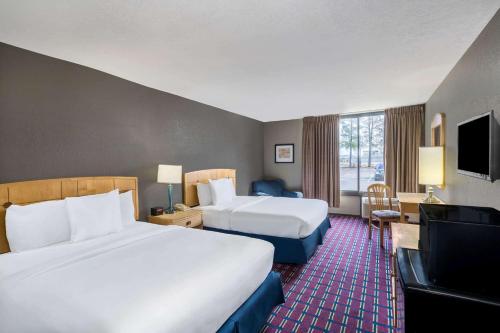 Travelodge by Wyndham Memphis