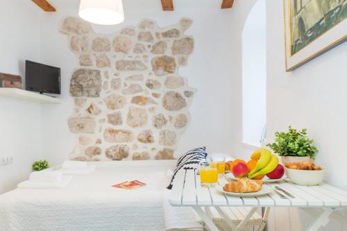 City Walls Studio Apartments by Irundo 5