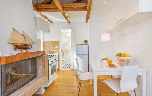 City Walls Studio Apartments by Irundo 1
