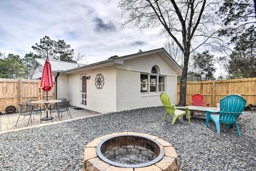 Studio with Patio- Walk to Hikes Sights and Bites - image 2
