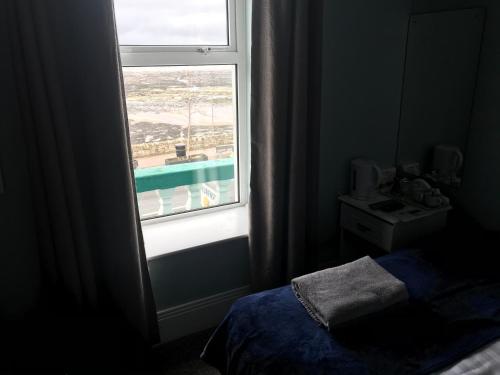 Rolling Wave Guesthouse - image 12