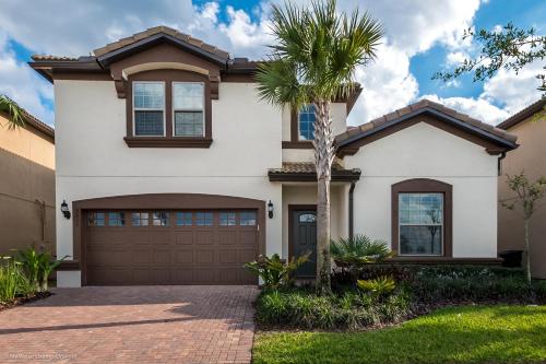 8830 Macapa Drive - image 9