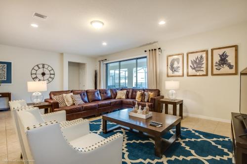 8830 Macapa Drive - image 6