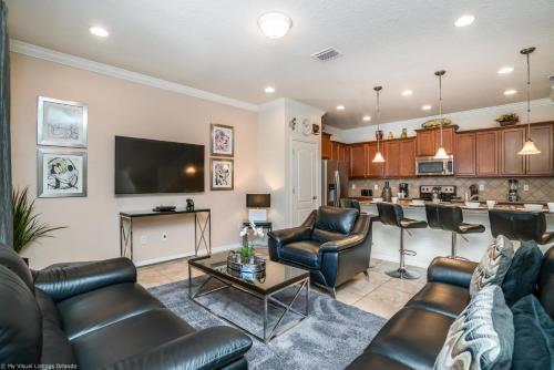 2062 Rome Drive - image 2