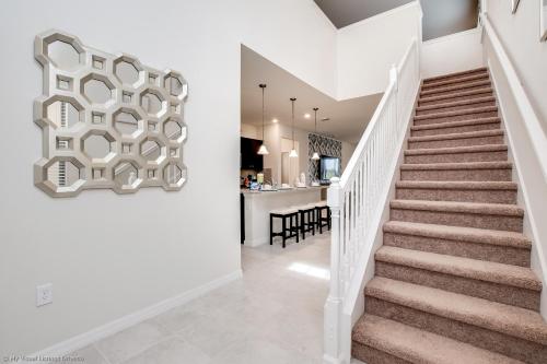 5541 Misty Oak Circle - main image