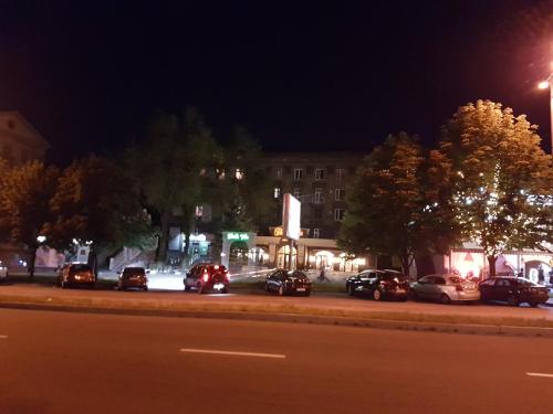 1-room View Apartment on Sobornyi Avenue 169 by GrandHome - image 6