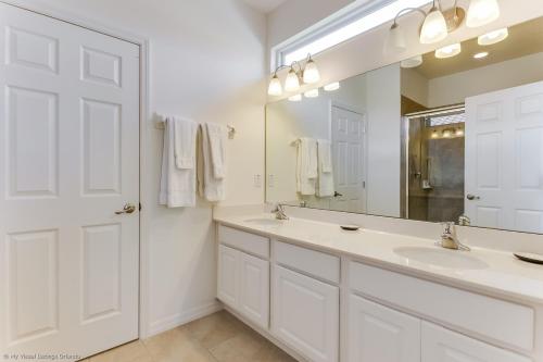 6108 Broad Oak Drive - image 3