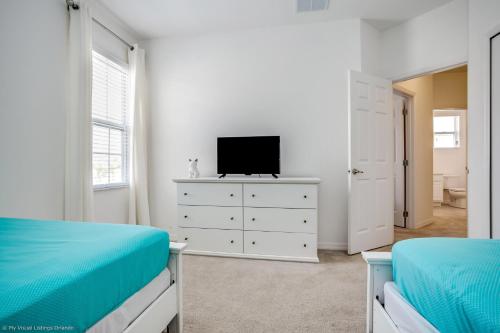 6116 Broad Oak Drive - image 2