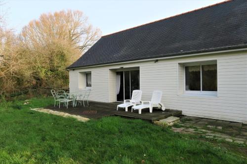 Grande maison à 500m de la mer avec jardin clos, WIFI, à Penvern en TREBEURDEN - Ref 656 gîte à louer Saint-Duzec