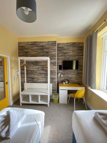 Anchorage Guest House - main image