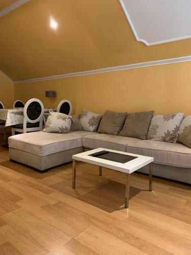 Belgrade Bellmatini 4-Star Guesthouse lobby