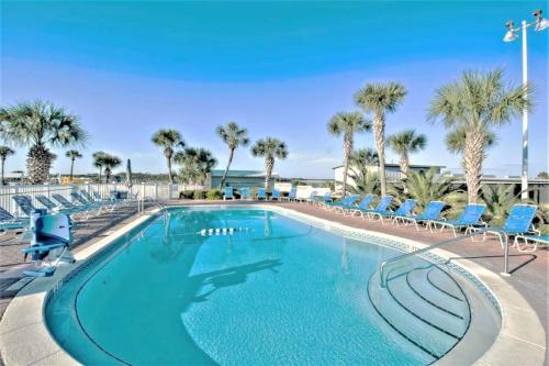 Pinnacle Port Beach Resort