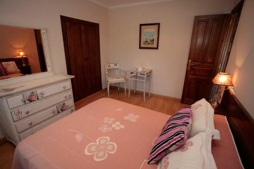 APARTAMENTOS. TURIS. CASTIELLO in San Roman de Villa