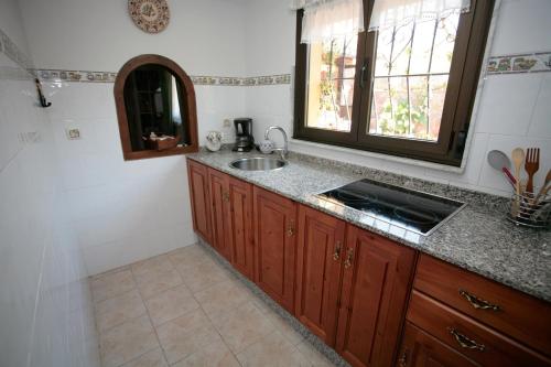 APARTAMENTOS. TURIS. CASTIELLO in San Roman de Villa