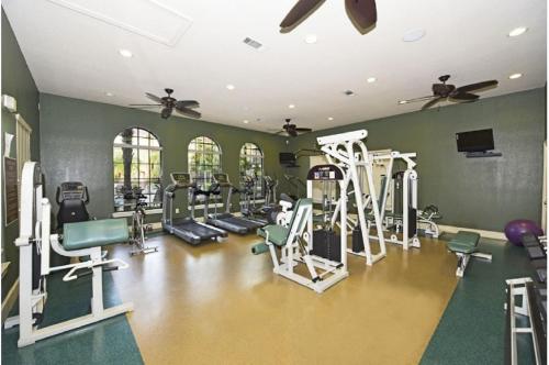 Two-Bedroom Apartment Kissimmee - image 6