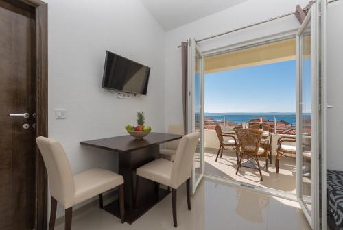 Bilin san apartments in Baska Voda