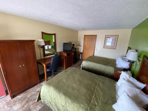 Budget Host Inn - Baxley