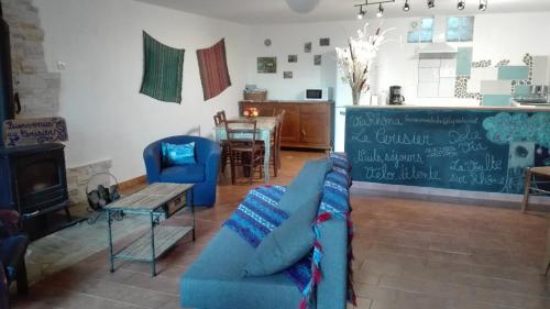 virtuve, GITE Le CERISIER VIA RHONA DOLCE VIA in Saint-Laurent-du-Pape