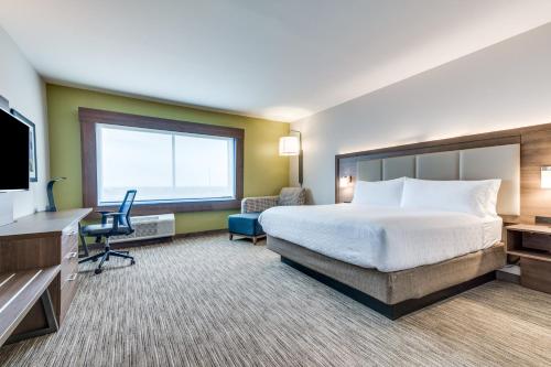 Holiday Inn Express & Suites - Denton South, an IHG Hotel