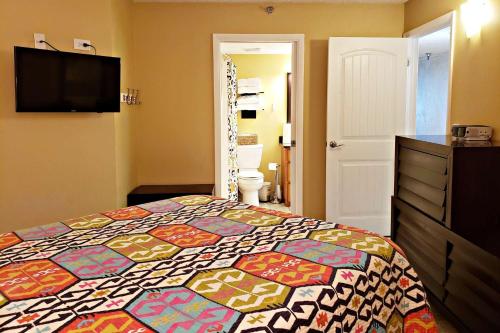 Sunglow Resort Condo Unit #806 in Daytona Beach Shores, USA