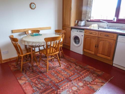 2 Bayview Bungalow in Inverasdale