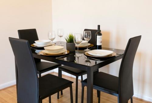 2Bedroom 3 Beds Corporate Relocation Apartment NEC BHX