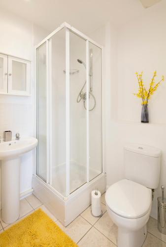 Spacious 3Bed 2Bedroom Apartment Near NEC & Solihull BHX City Centre Perfect for Contractors & Insurance Stays, Birmingham (zdjęcie 9)