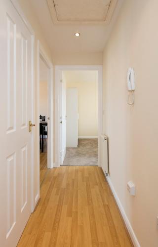 Spacious 3Bed 2Bedroom Apartment Near NEC & Solihull BHX City Centre Perfect for Contractors & Insurance Stays, Birmingham (zdjęcie 4)