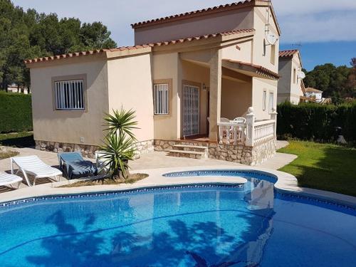  AME344, Pension in Les tres Cales