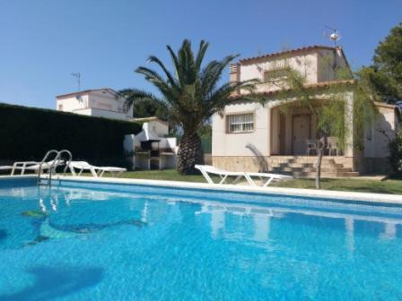  AME337, Pension in Les tres Cales