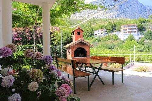 Apartments by the sea Duce Omis - 17661 