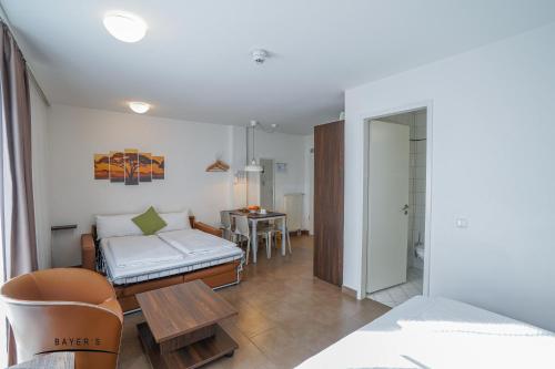 Studio Apartment room in Bayer's Boardinghouse und Hotel