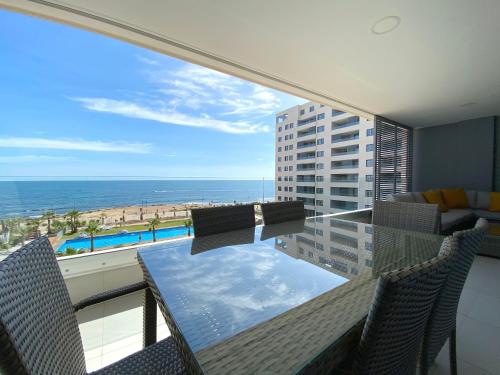 Superior Apartment image 3