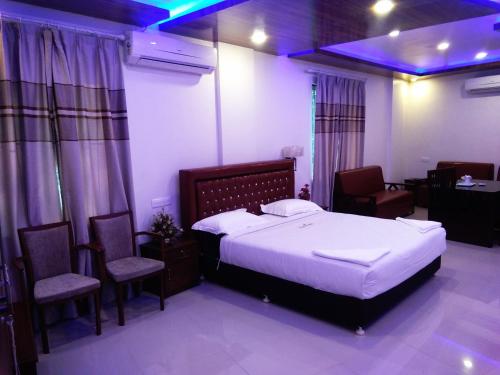 HOTEL AL FAYEDA TOWER MANNARKKAD