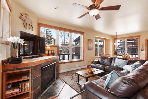 Breezy’s Mountain View Hideaway Silverthorne Colorado
