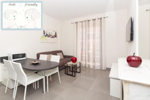 Palais Miramar: 1 bed side sea view - image 8