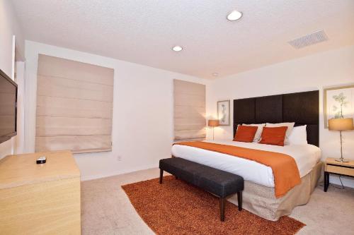 All new townhouse in Encantada community just 10 min to Disney! - image 8