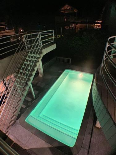 Gone on Seabatical Bay Canal Private Pool Hot Tub Ahh! - main image