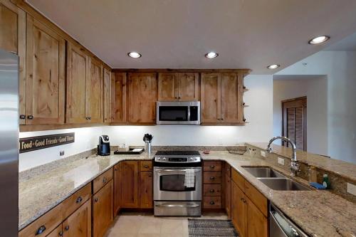Timberline Cove Penthouse - image 9
