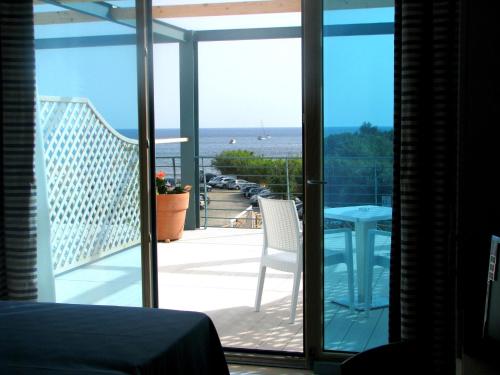 Hotel Promenade Bleu in Pollika