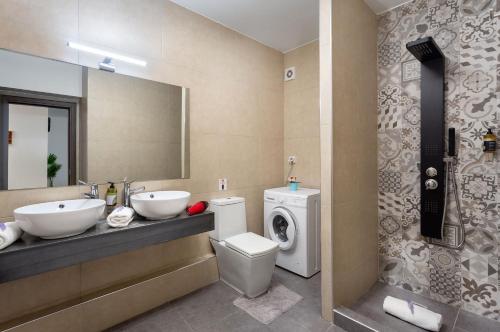 Supreme Comfort Apartments by Athens Stay, Athens (photo 10)