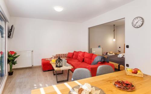 Supreme Comfort Apartments by Athens Stay, Athens (photo 6)