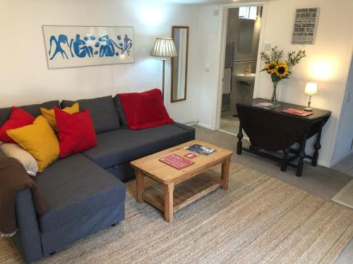 Kristina's Coach House photo 3