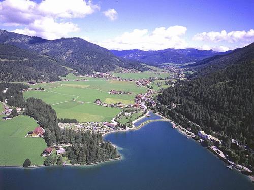 Bed & Breakfast Der Tiroler - image 12