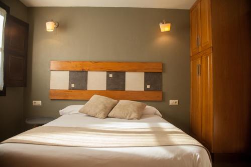 One-Bedroom Apartment (2 Adults)