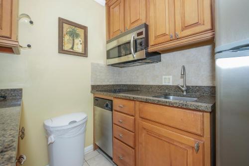 318 Breakers - image 7
